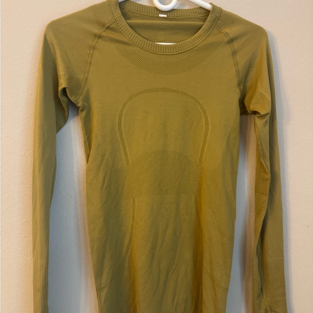 Lululemon Athletica Sage Green Long Sleeve Top
